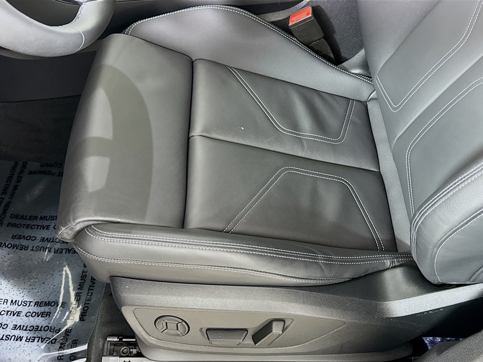 Vehicle image 12 of 30