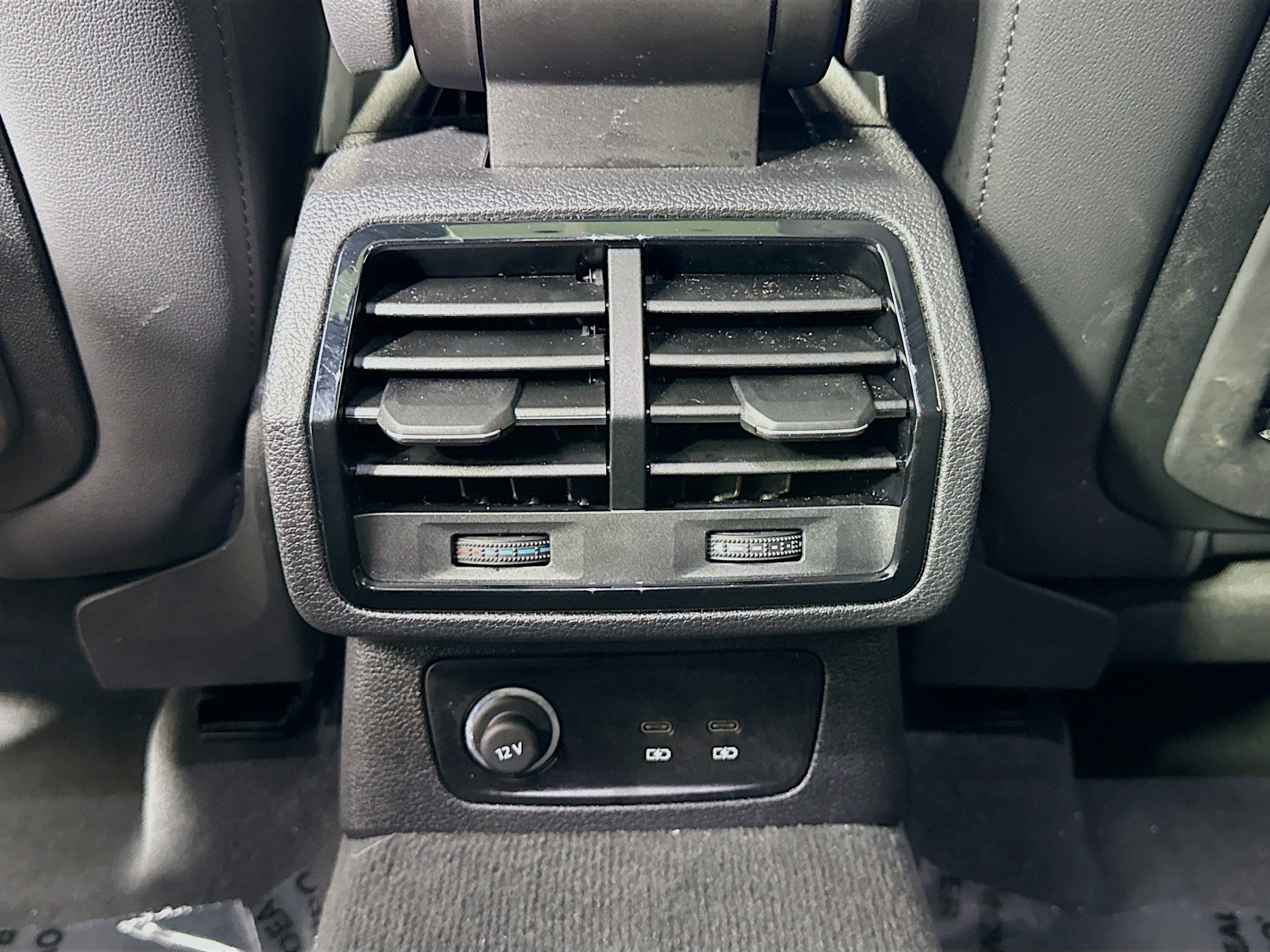 Vehicle image 22 of 30