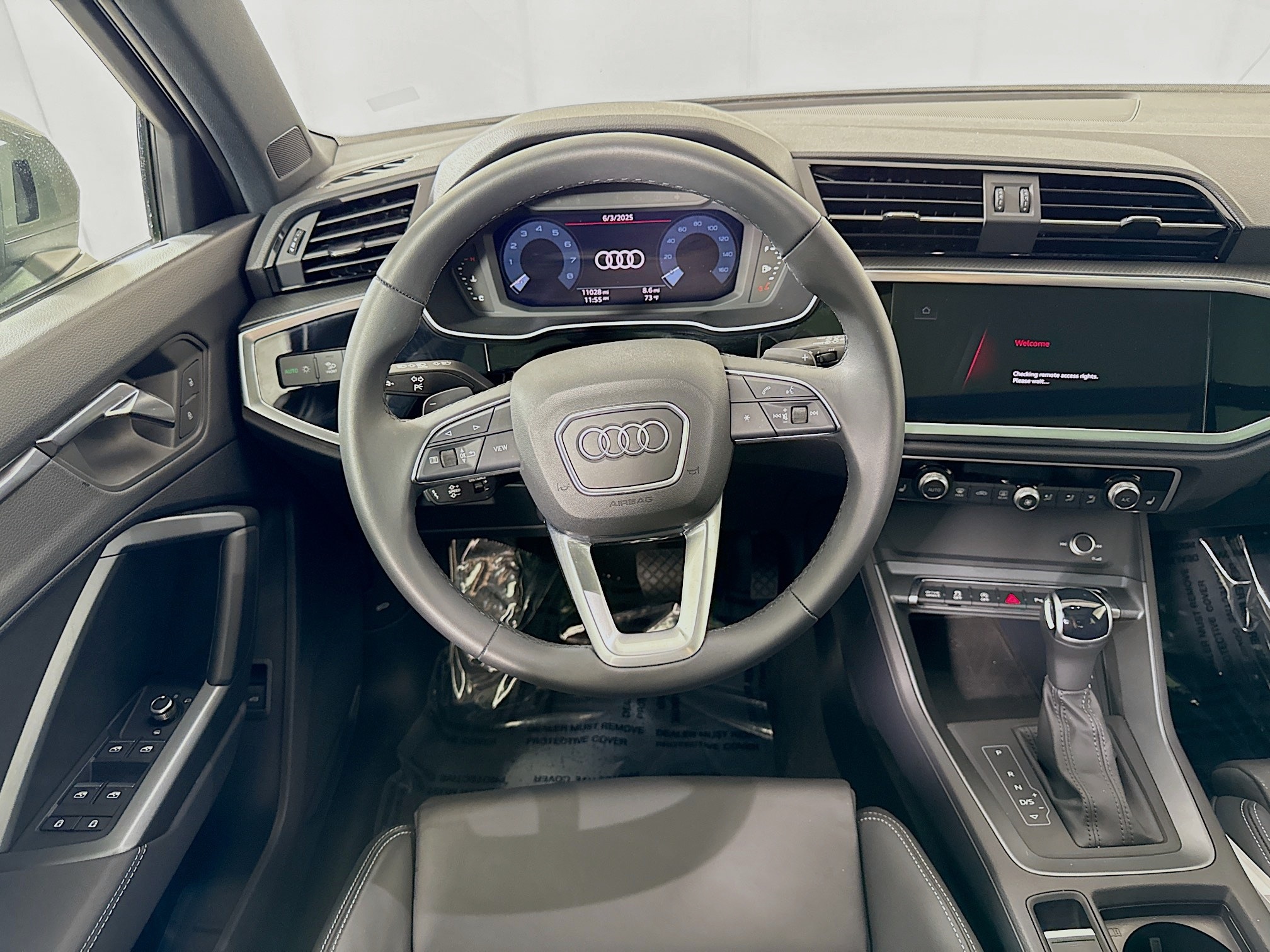 Vehicle image 20 of 30
