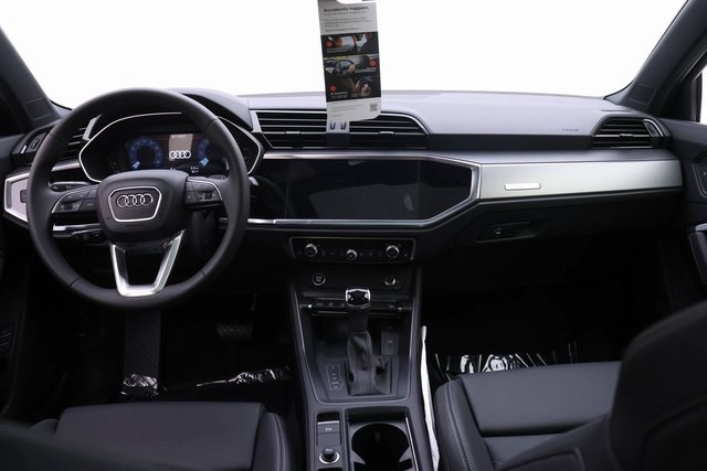 2025 Audi Q3 S Line Premium Image 11 of 17