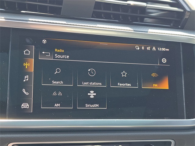 Vehicle image 19 of 27