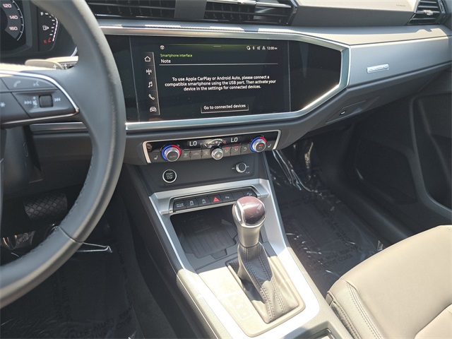 Vehicle image 25 of 27
