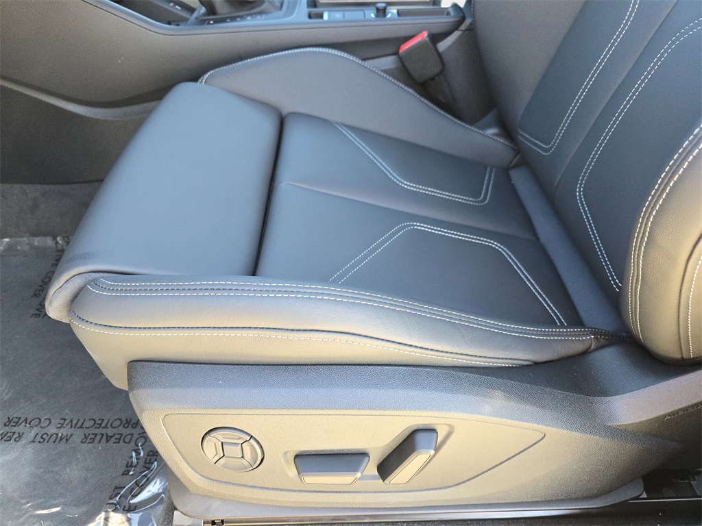 2025 Audi Q3 S Line Premium Image 33 of 36