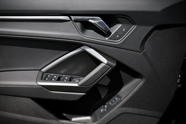 2025 Audi Q3 S Line Premium Image 24 of 41