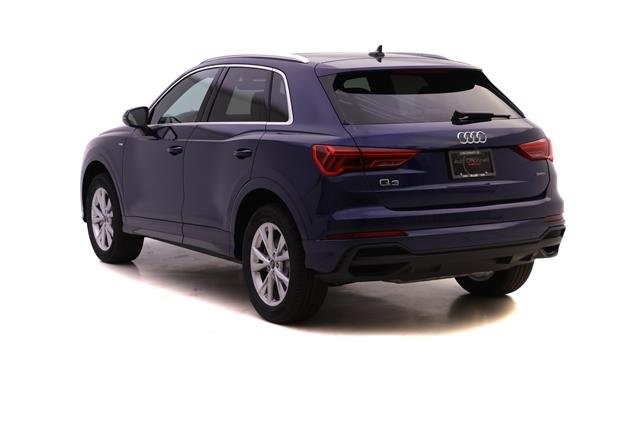 Vehicle image 4 of 17