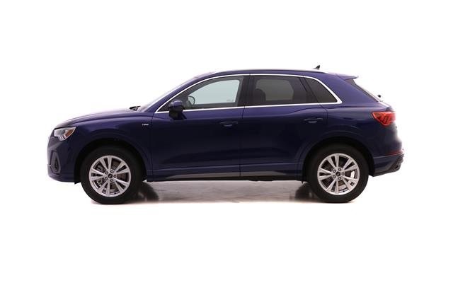 Vehicle image 5 of 17