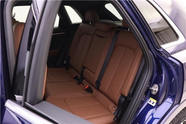 Vehicle image 10 of 17