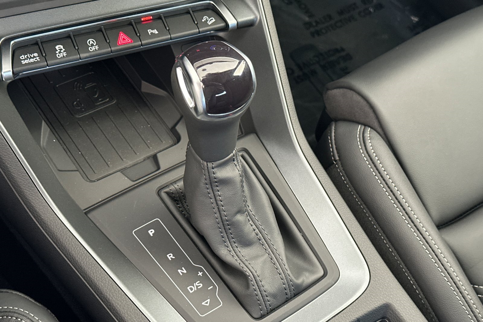 Vehicle image 20 of 26