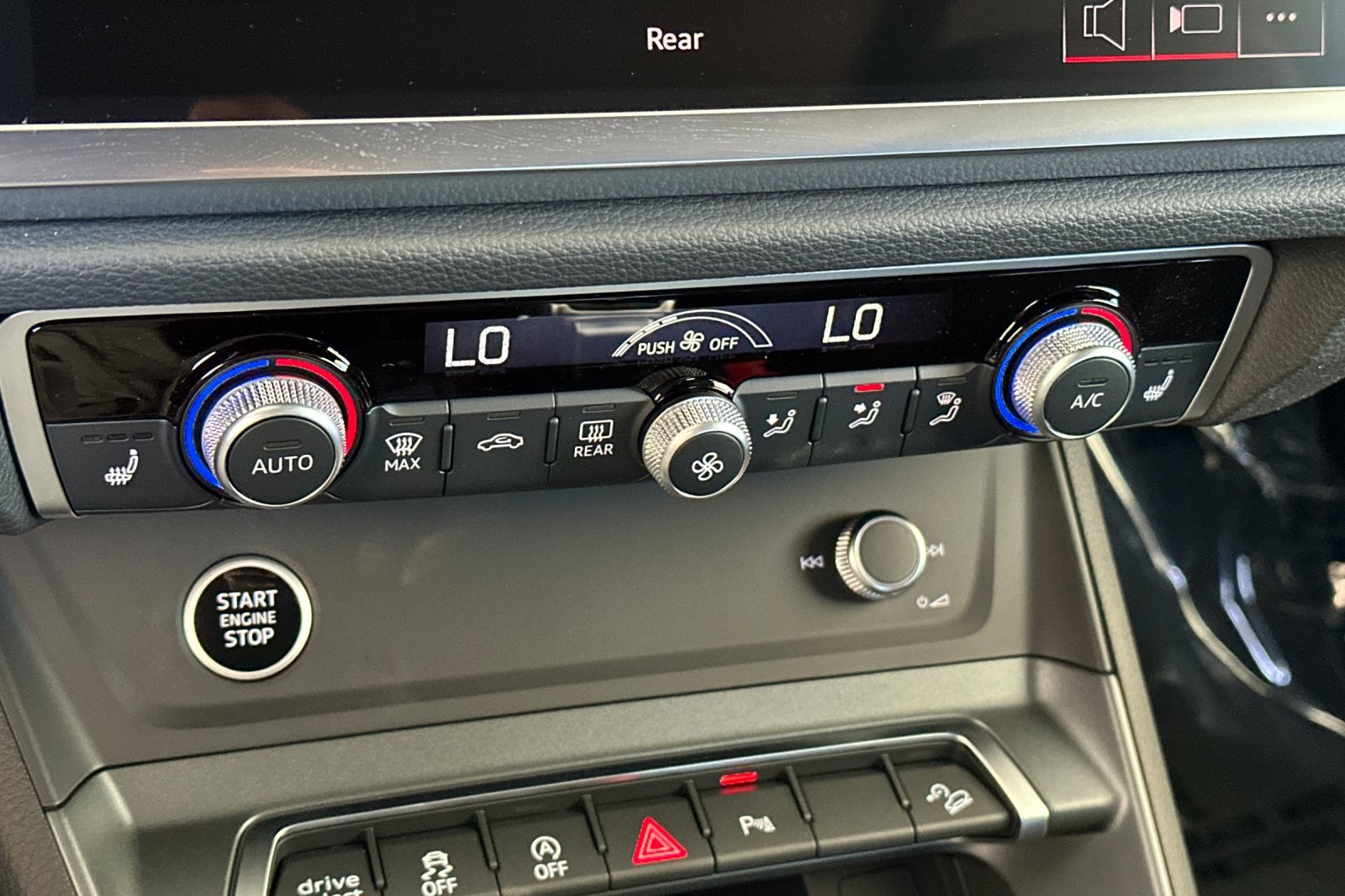 Vehicle image 19 of 26