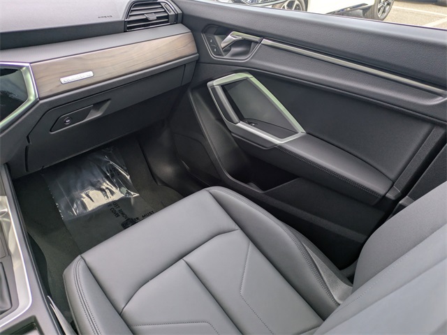 2025 Audi Q3 S Line Premium Image 15 of 28