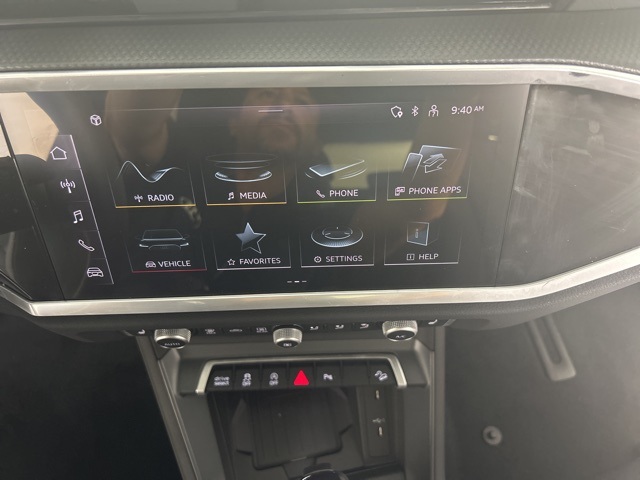 Vehicle image 16 of 22