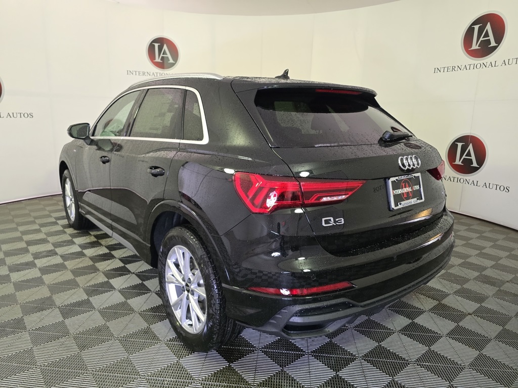 2025 Audi Q3 S Line Premium Image 5 of 23