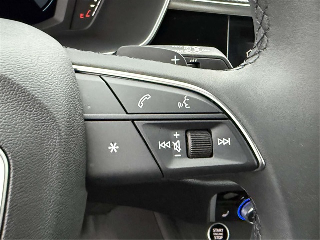 Vehicle image 13 of 30