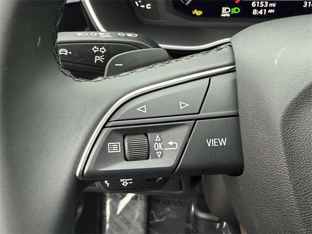 Vehicle image 15 of 30