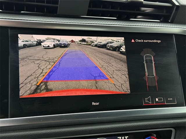 Vehicle image 9 of 30