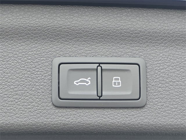Vehicle image 27 of 27