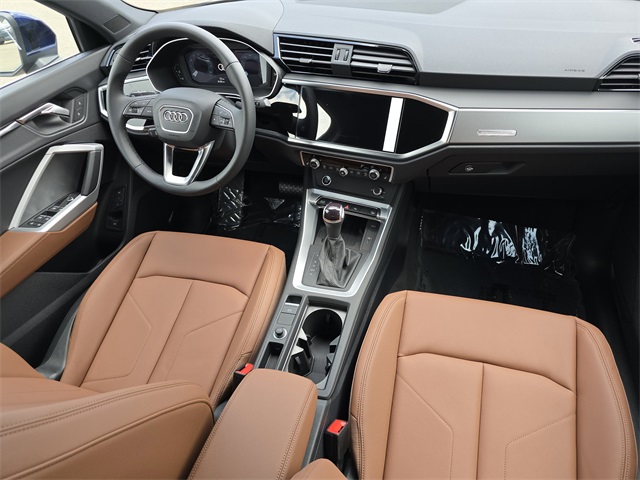 Vehicle image 15 of 27