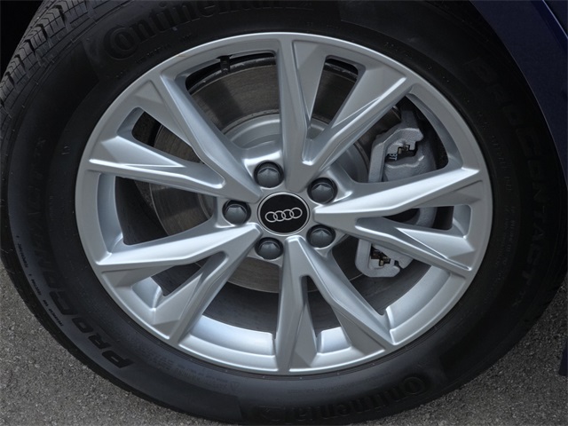 Vehicle image 9 of 27
