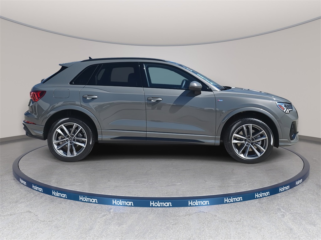 2025 Audi Q3 S Line Premium Image 4 of 35