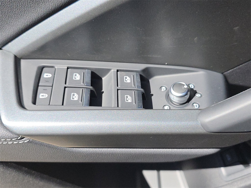 2025 Audi Q3 S Line Premium Image 29 of 35