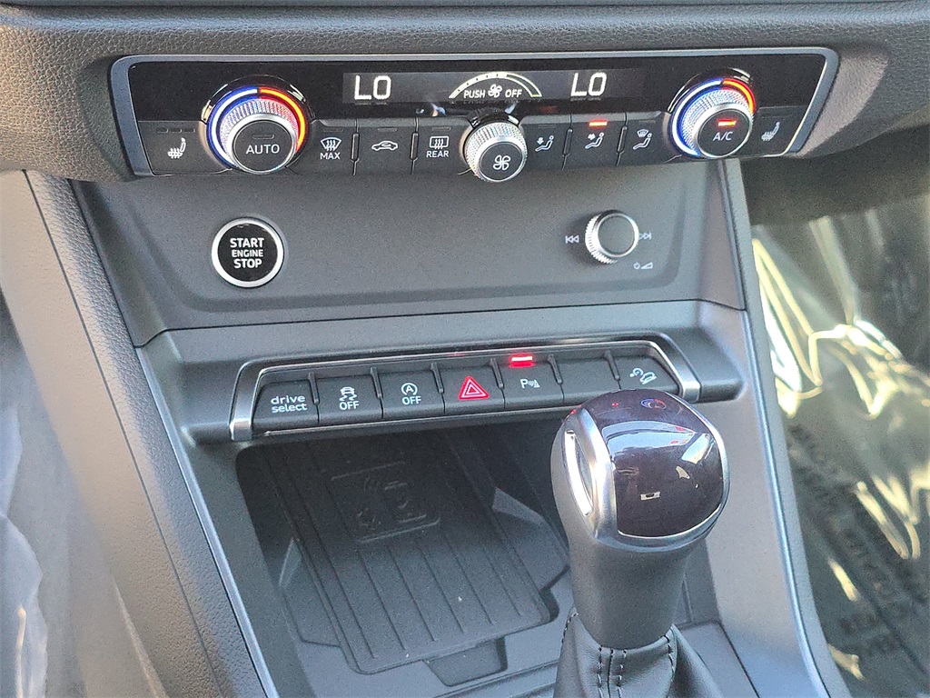 2025 Audi Q3 S Line Premium Image 30 of 35