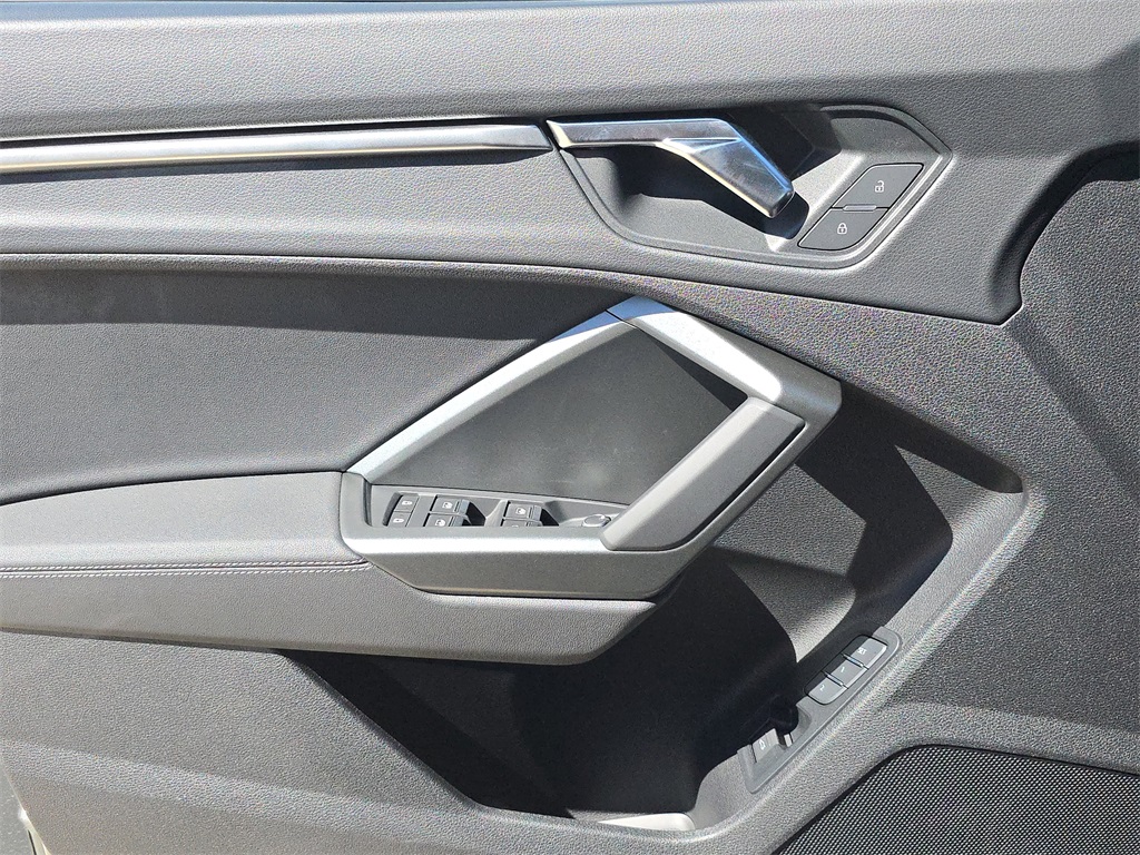 2025 Audi Q3 S Line Premium Image 24 of 35