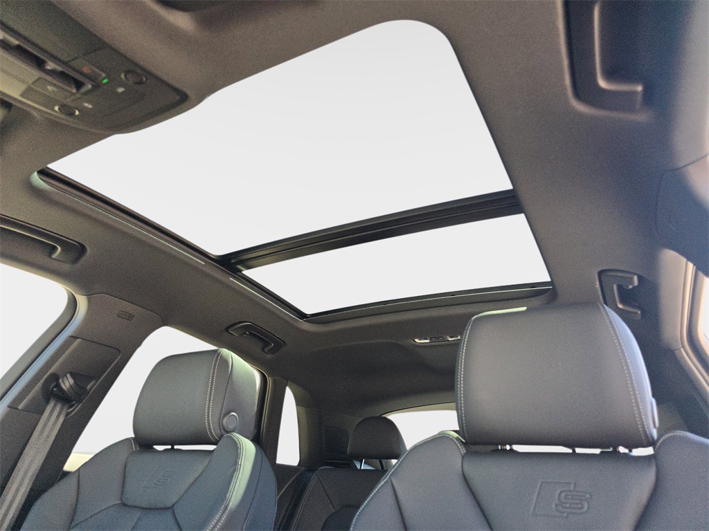 2025 Audi Q3 S Line Premium Image 16 of 35