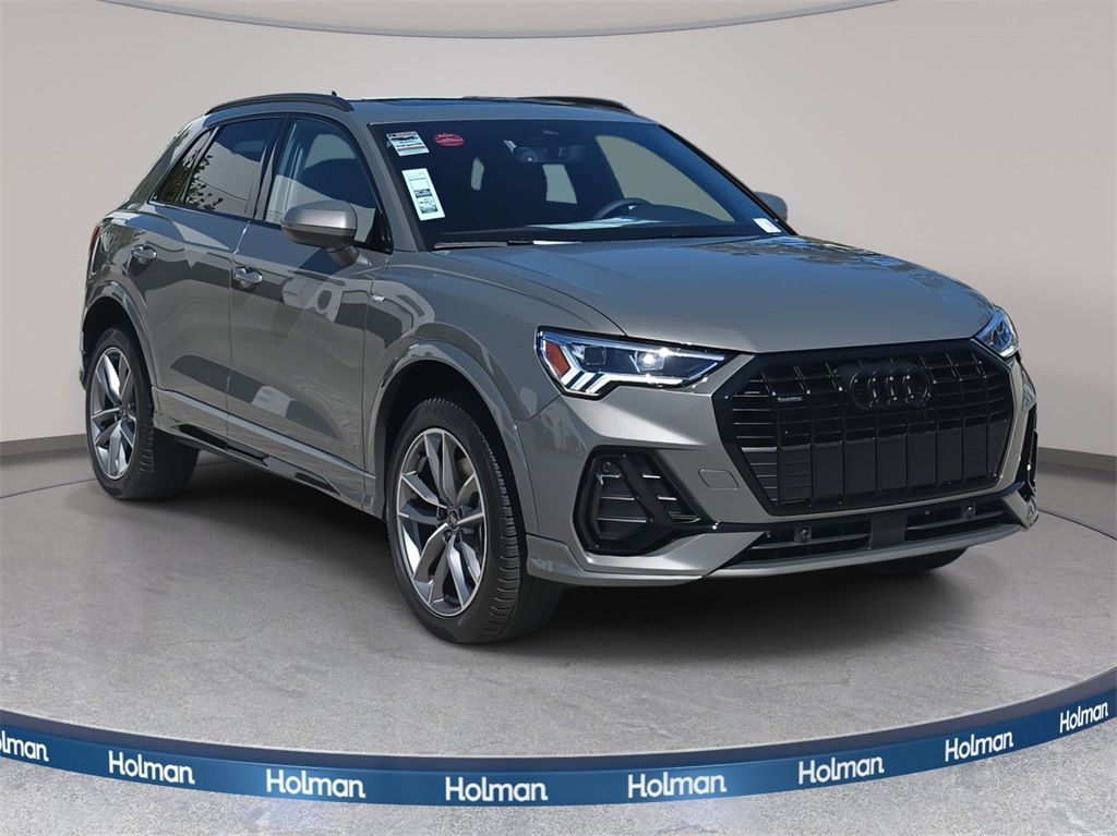 2025 Audi Q3 S Line Premium Image 3 of 35