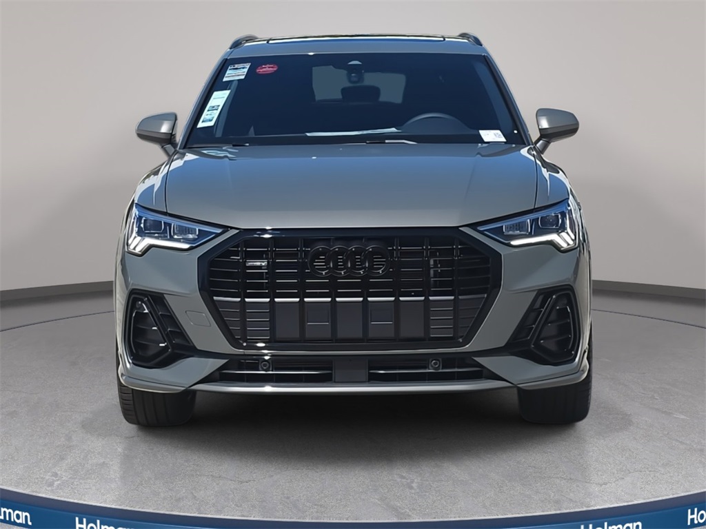 2025 Audi Q3 S Line Premium Image 2 of 35