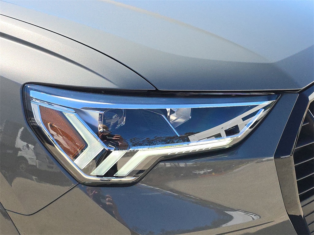 2025 Audi Q3 S Line Premium Image 27 of 35