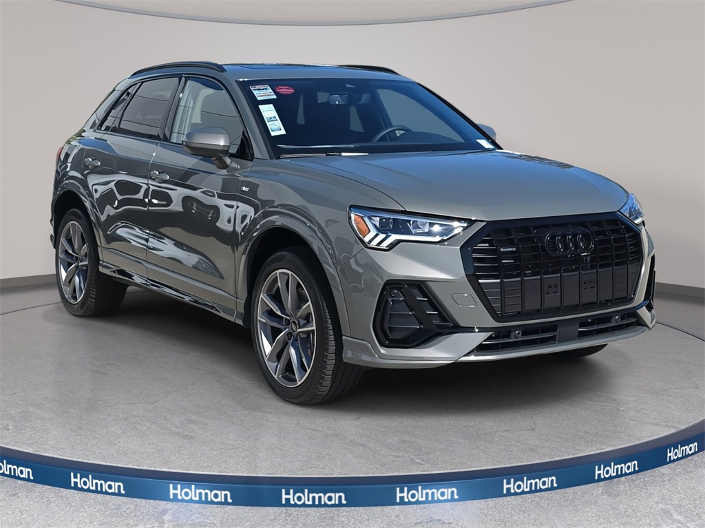 2025 Audi Q3 S Line Premium Image 3 of 35