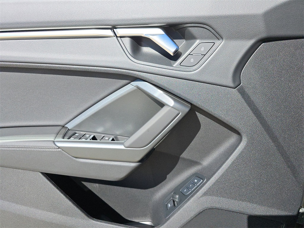 2025 Audi Q3 S Line Premium Image 25 of 35