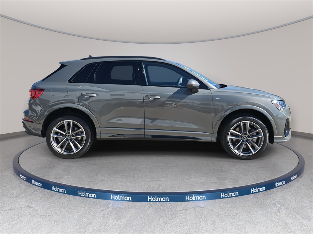 2025 Audi Q3 S Line Premium Image 4 of 35