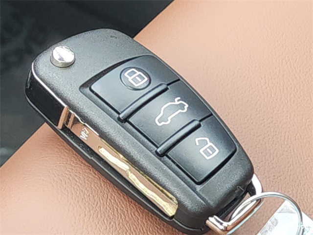 Vehicle image 19 of 27