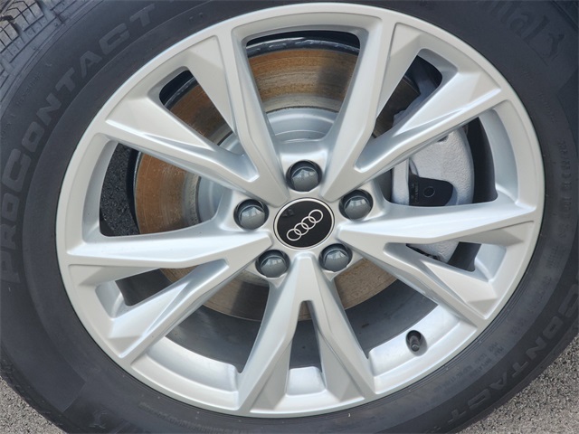 Vehicle image 9 of 27