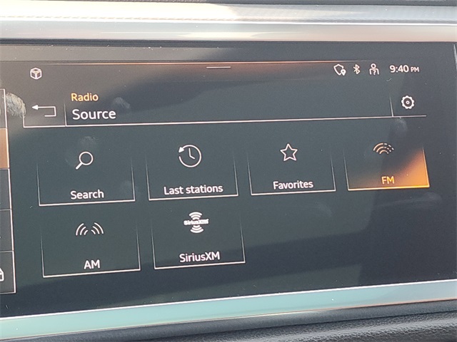 Vehicle image 17 of 27