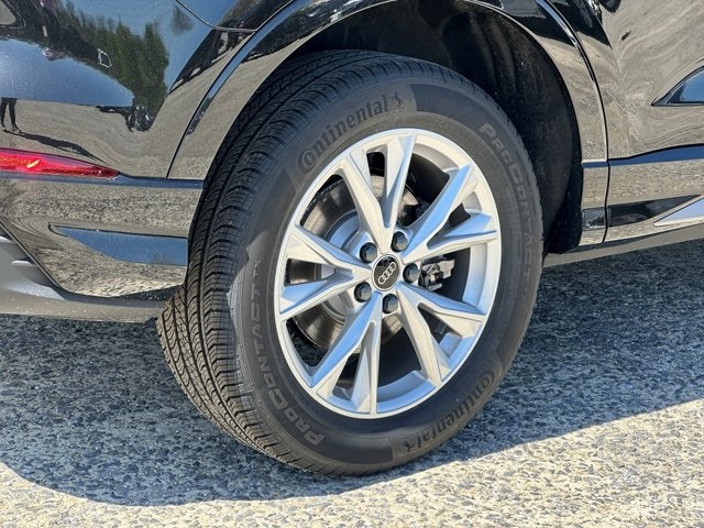 Vehicle image 8 of 28
