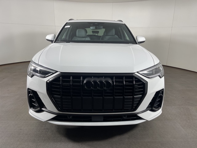 Vehicle image 2 of 23