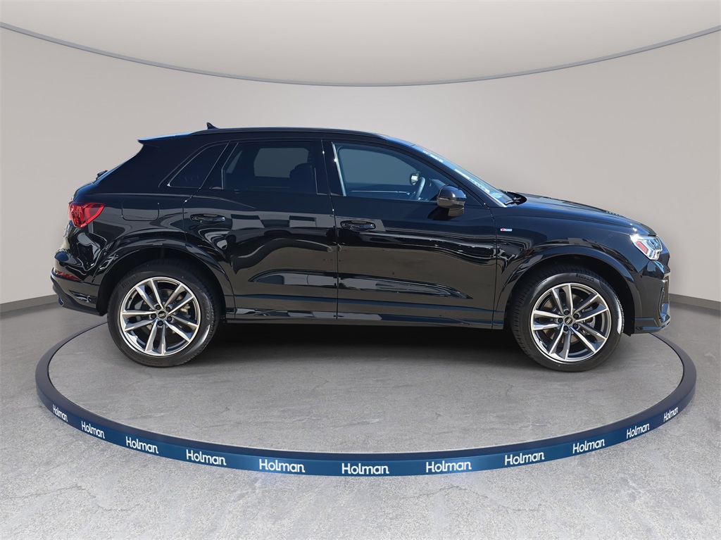 2025 Audi Q3 S Line Premium Image 4 of 35