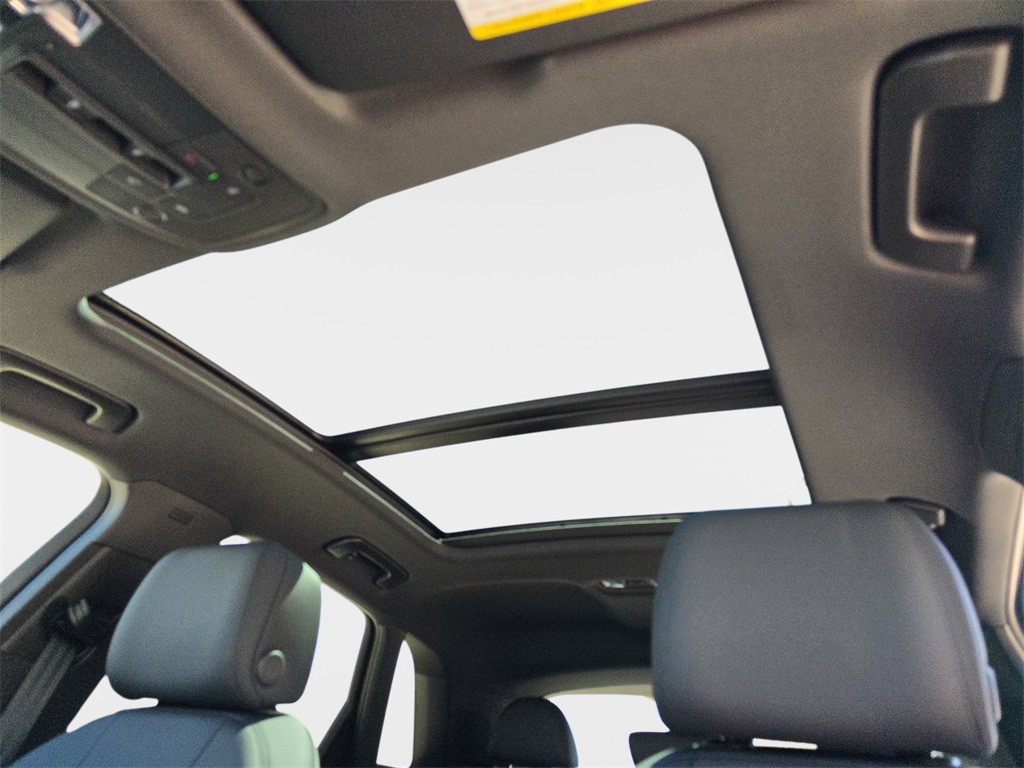 2025 Audi Q3 S Line Premium Image 16 of 35