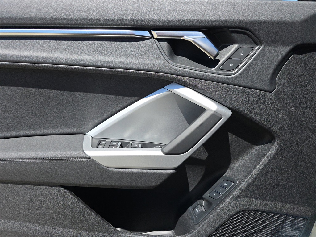 2025 Audi Q3 S Line Premium Image 26 of 35