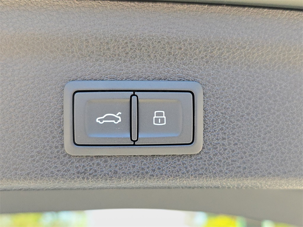 2025 Audi Q3 S Line Premium Image 32 of 35