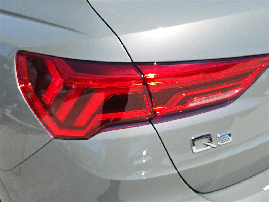 2025 Audi Q3 S Line Premium Image 27 of 35