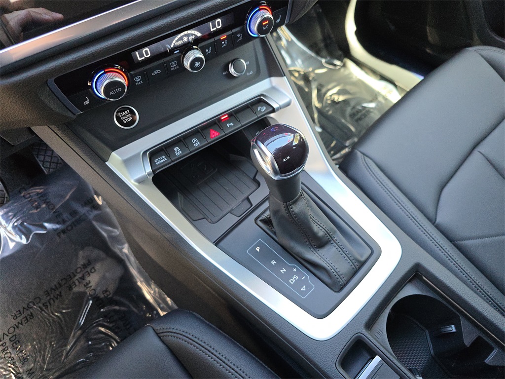 2025 Audi Q3 S Line Premium Image 25 of 35