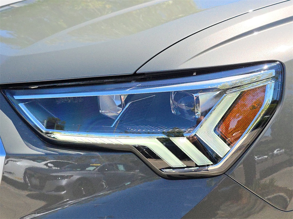 2025 Audi Q3 S Line Premium Image 28 of 35