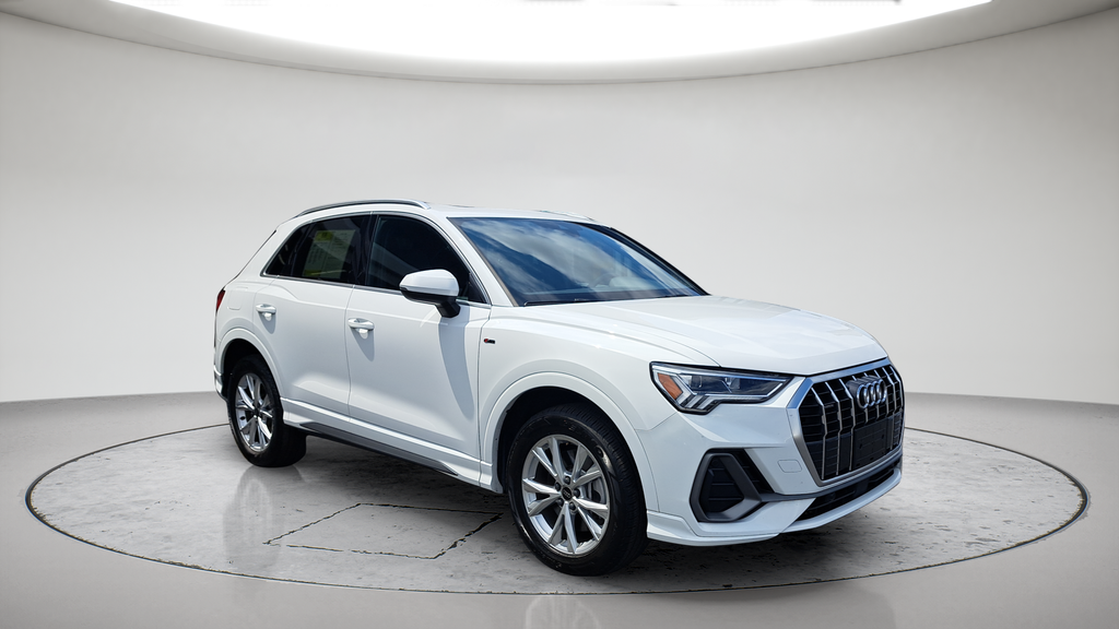 2025 Audi Q3 S Line Premium Image 3 of 29