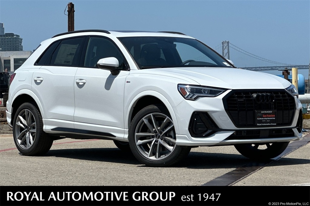 Vehicle image 3 of 22