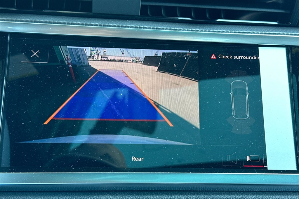 Vehicle image 16 of 22