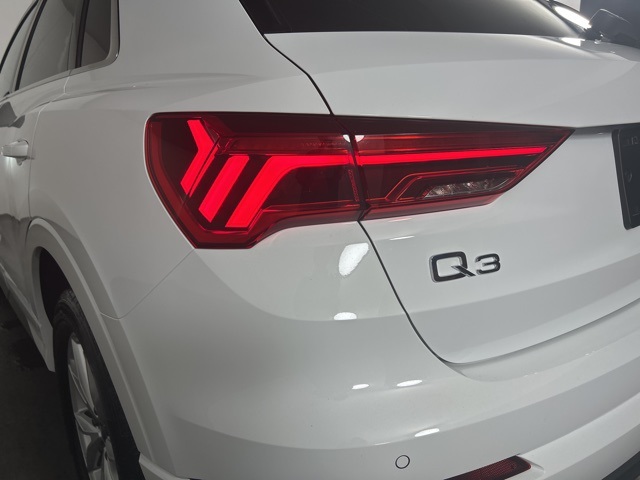 Vehicle image 22 of 22