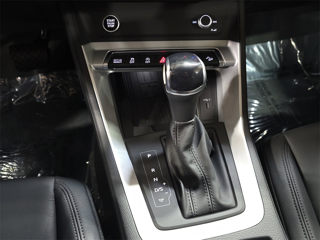 2025 Audi Q3 S Line Premium Image 28 of 35